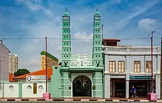 Jamae Chulia Mosque at South Bridge Road in Chinatown, Singapore.