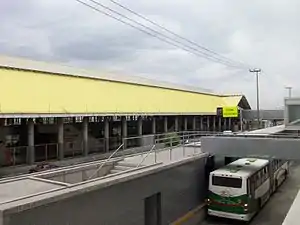 Picture of a long-roofed station.