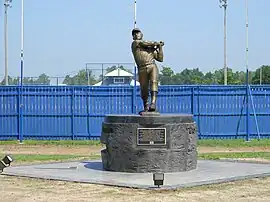 Monument to Commerce native Mickey Mantle