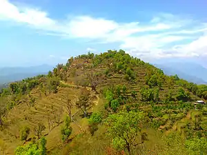 A hilly view of Mirkot.