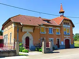 The town hall in Moranville