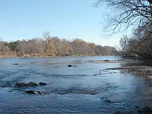 Mwenezi River bisects the district in two on its way to join the Limpopo River in Mozambique in the south.