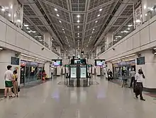 Symmetrical view of Little India station platform