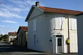 The town hall in Nachamps