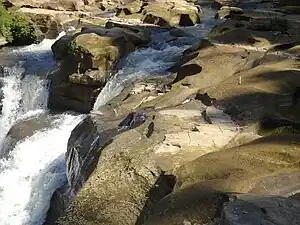 Nafa-khum waterfalls