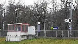 Shelter on platform