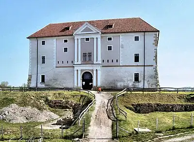 Pipo de Ozora Castle in Ozora