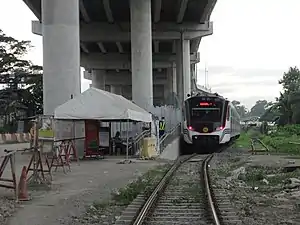 An 8000 class with its cowcatcher removed at Sangandaan station.