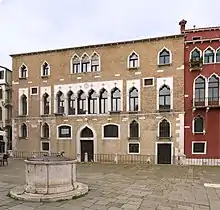 Palazzo Duodo a Sant'Angelo and one of the two well heads