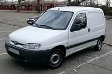 Pre-facelift Peugeot Partner van