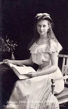 Victoria Louise aged 16