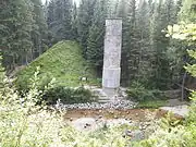 Ruins of the dam in 2009.