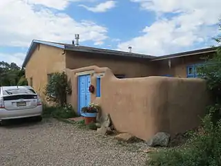 Ranchos de Taos Plaza house