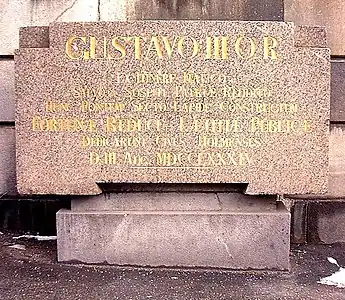 Commemorative slate next to the present bridge.