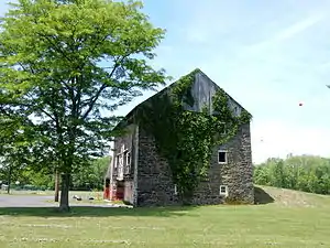 Barn on Ridge Rd.