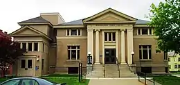 The Rockingham Free Public Library, built in 1909, is a Carnegie library(2017)