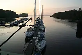 Boats at the docks of the marina, from the bridge on the Chemin du Roy