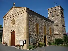 The church in Saint-Cyr-le-Chatoux