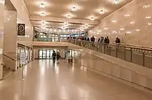 People standing around Grand Central's Shuttle Passage