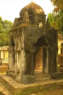 The tomb of Charles Stuart, known as "Hindoo Stuart"