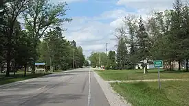 Looking north along E. County Line Road