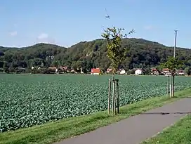 Spatenberg (links) and Königskopf (right) with Dorf Stempeda in the foreground