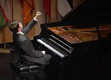 Stephen Beus performs in the 2006 Gina Bachauer International Piano Competition