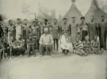 The sultan of Bangassou and his wives in 1906.