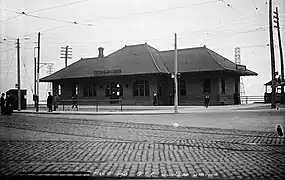 Permanent station. View from street level, 1915.