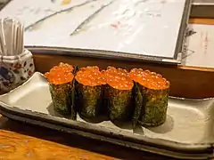 Ikura gunkan-maki (イクラ軍艦巻き)