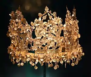 Crown from Tomb VI of Tillya Tepe (female owner)