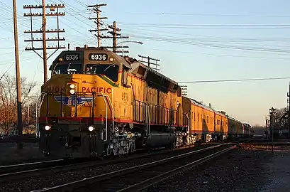 UP 6936 near Watseka, Illinois in February 2008.