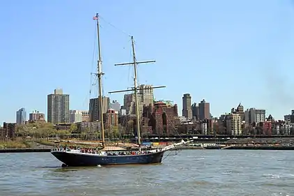 The East River with Brooklyn Heights in the background, Topsail Schooner Clipper City (2013)