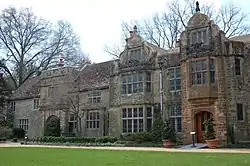 Virginia House (1566), moved from Warwick, England to Richmond, Virginia, 1926–28.