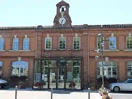 The town hall in Vernet