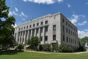 Wabaunsee County Courthouse in Alma (2021)