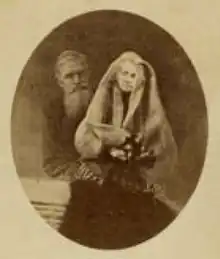 a purported spirit photograph of Wallace and his late mother as if together