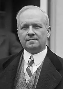 Nesbit in 1925