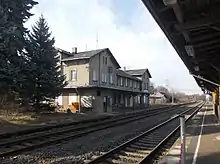 Station building and platform (2015)